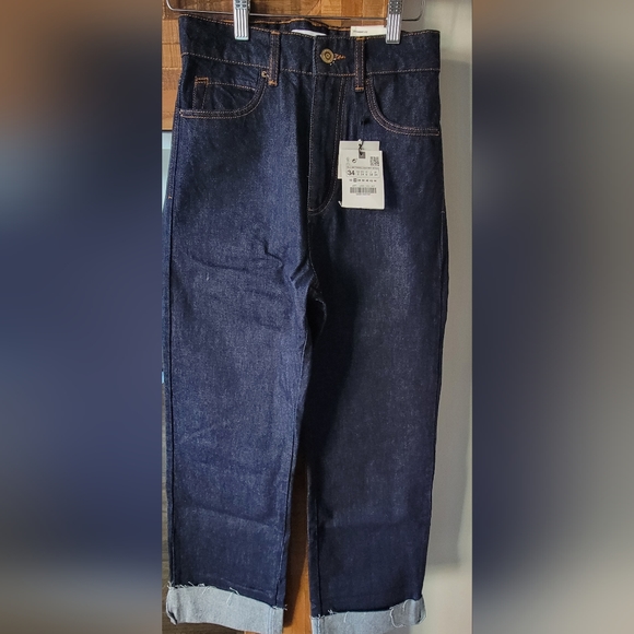 Denim/Jeans - Picture 3 of 3